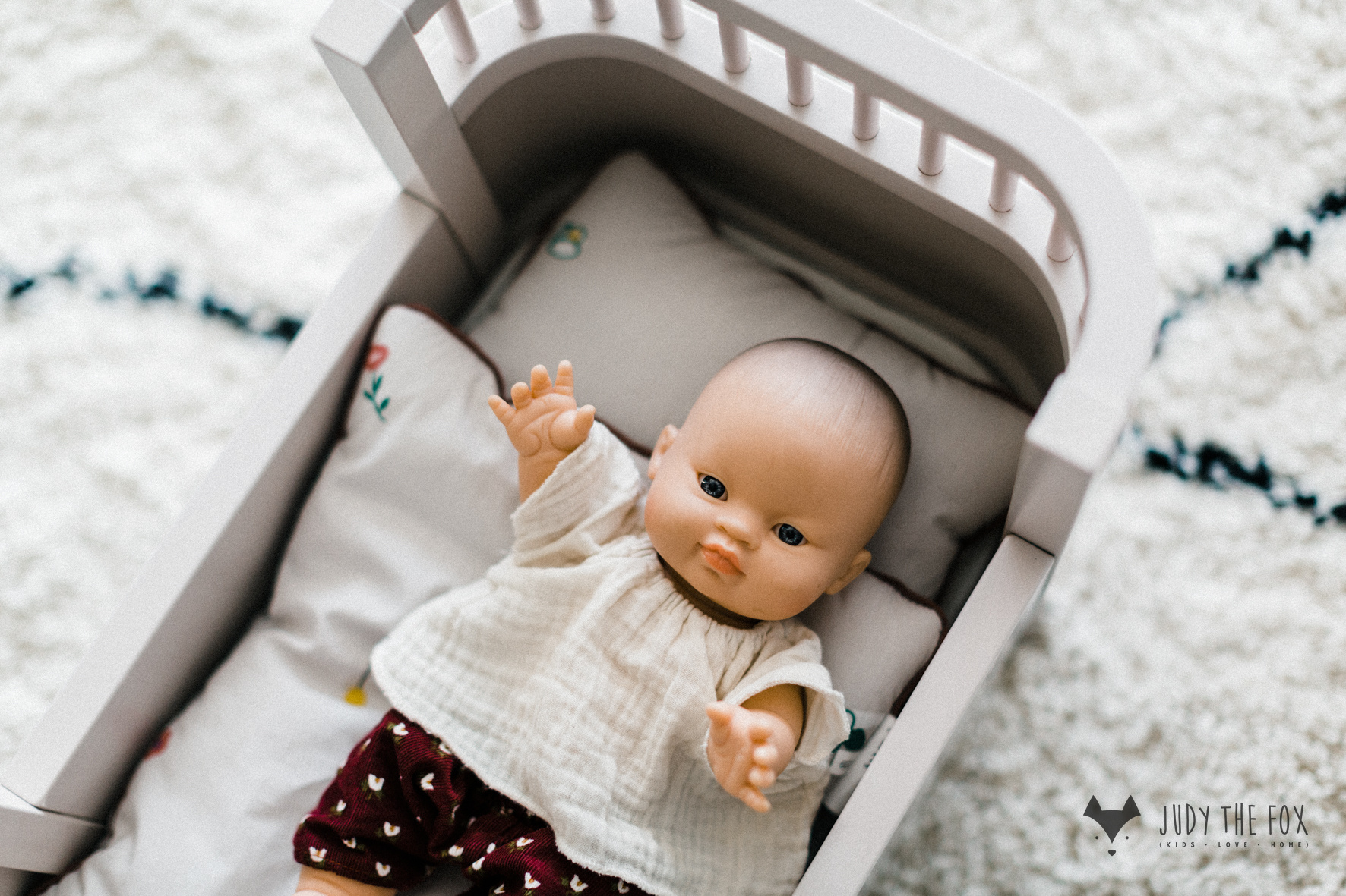 Pot et accessoires pour poupée - By Astrup - Les jouets en bois