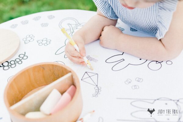 table-de-jeux-en-bois-pour-enfants-drawintable