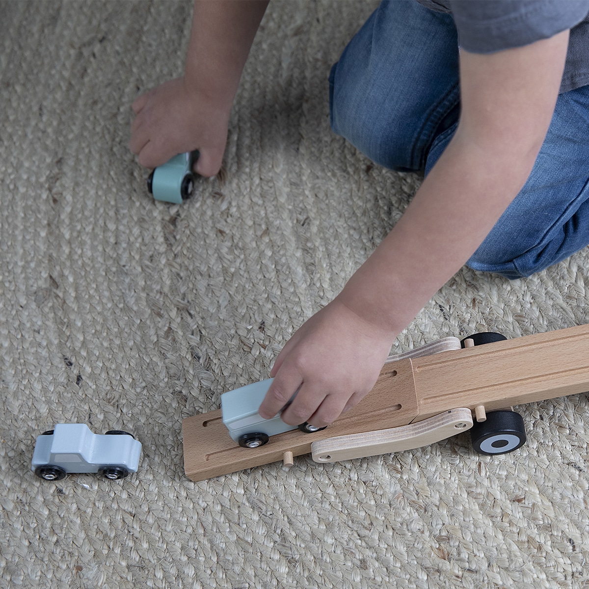 Camion transporteur en bois - Enfantillage