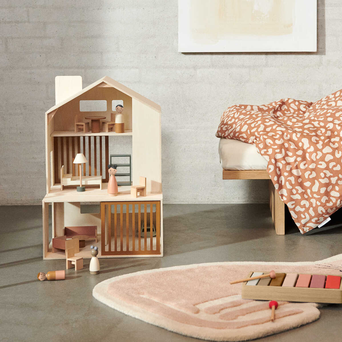 Maison de poupée en bois meublée