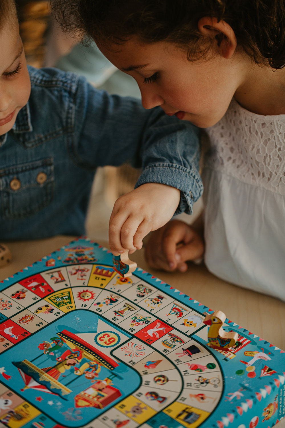 JANOD - Jeu de petits chevaux Carrousel (bois) - Dès 4 Ans